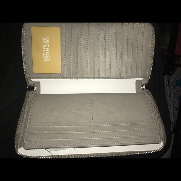 NEW MICHAEL KORS Large TriFold Wallet Signature MK - Picture 3 of 12